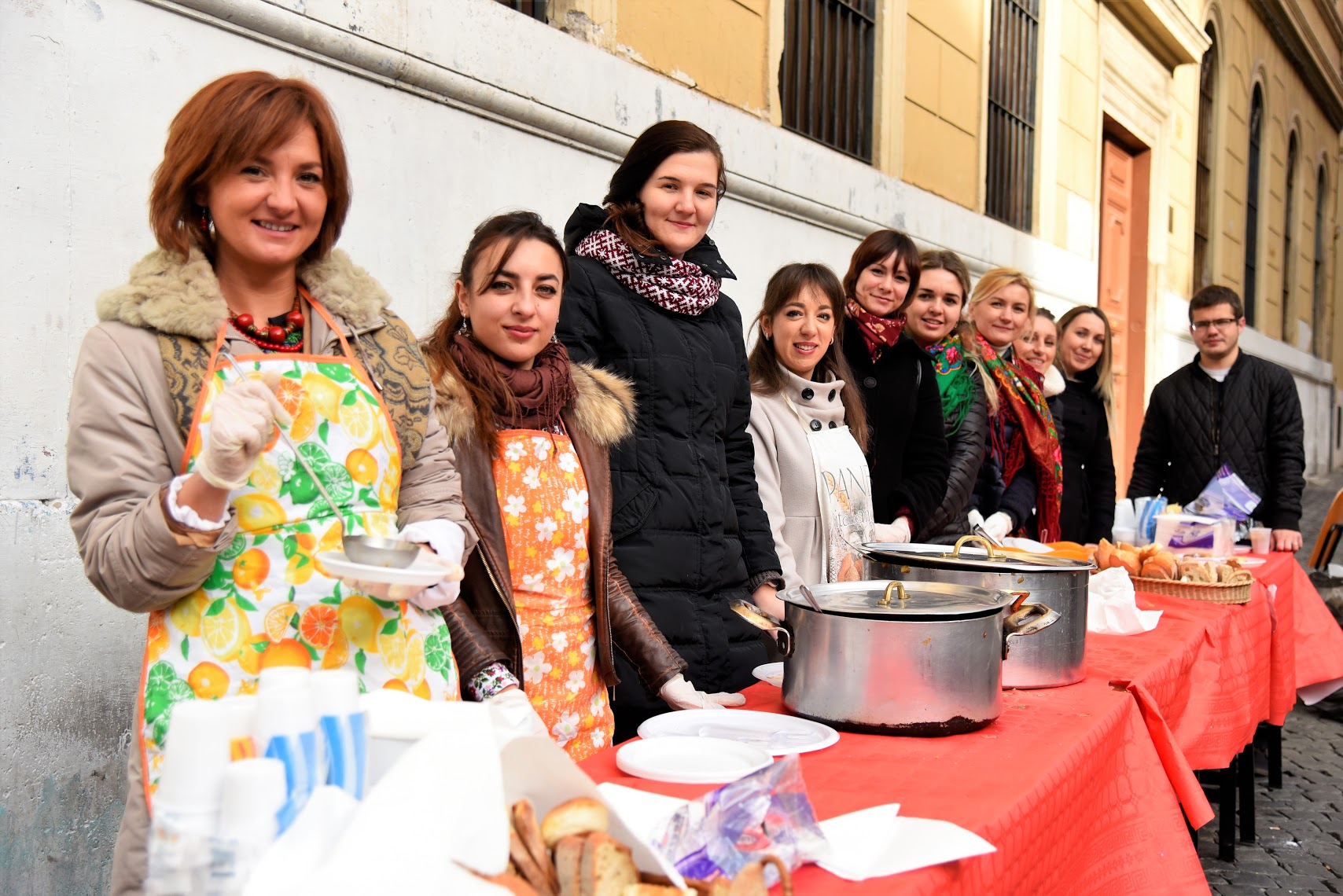 Blahodijnyj obid Molod parafii
